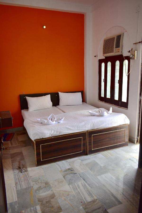 Sandhya Guest House Varanasi Near Ganga River Exterior foto