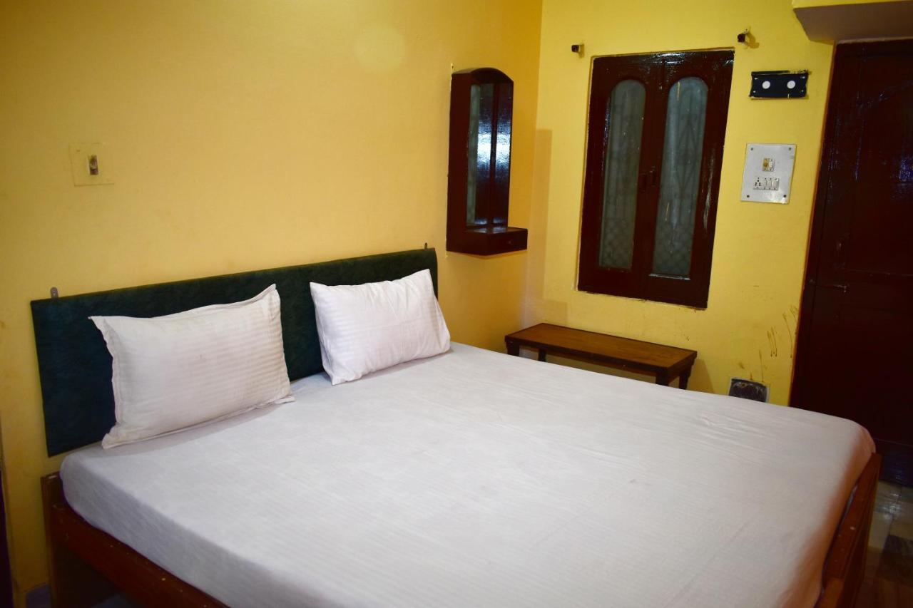 Sandhya Guest House Varanasi Near Ganga River Exterior foto