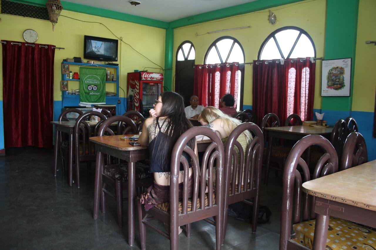 Sandhya Guest House Varanasi Near Ganga River Exterior foto